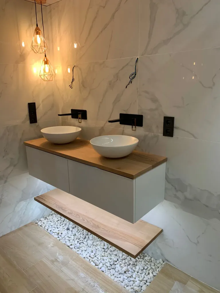  KB46 Modelo "Calacata Gold"